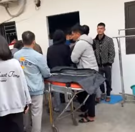 Vid:eo vụ việc vk dỗi ck, ck 44