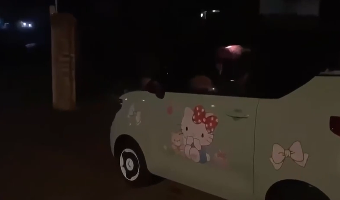 Chiếc xe diệu kỳ